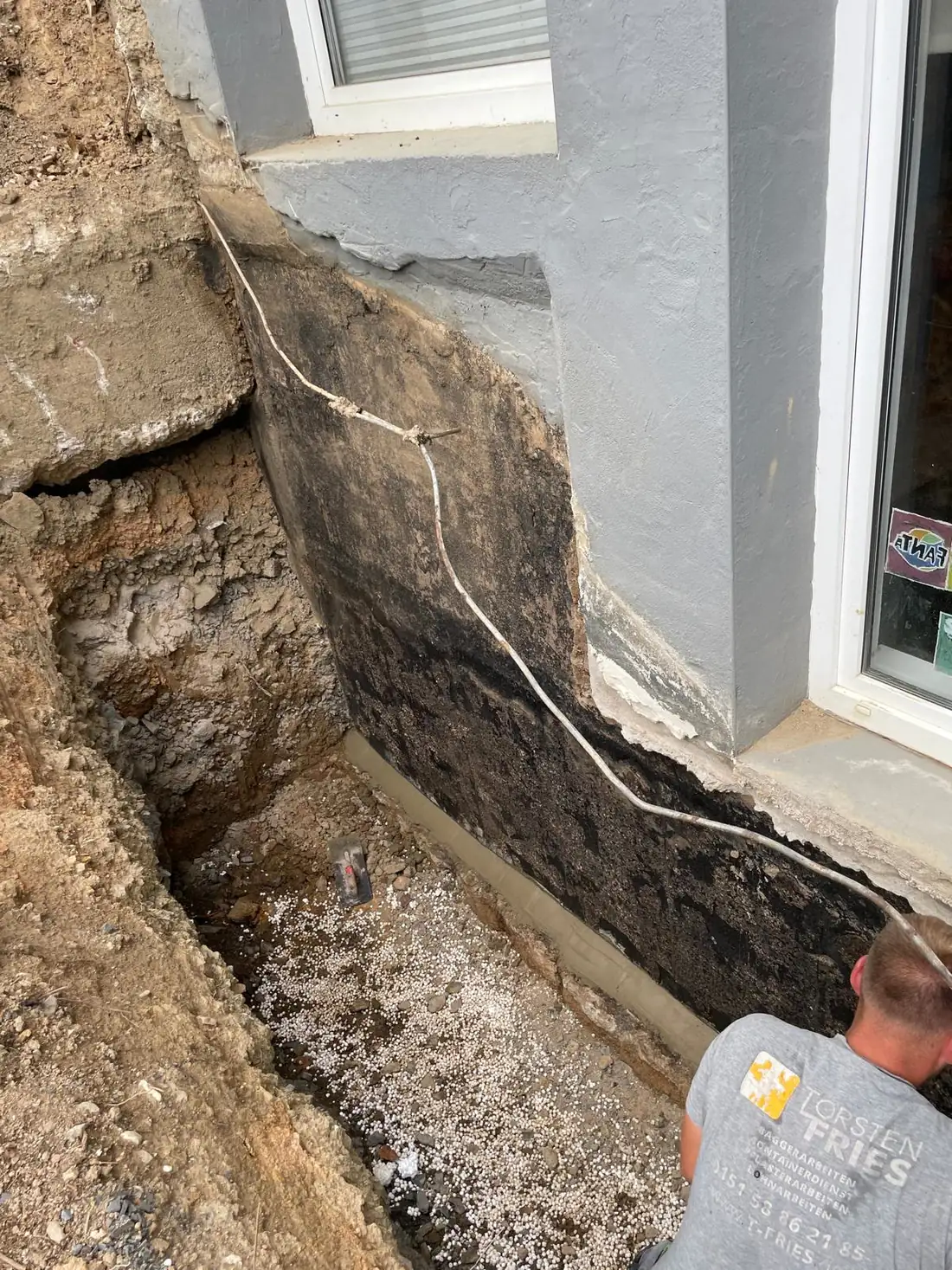 Kellerabdichtung am freigelegten Keller