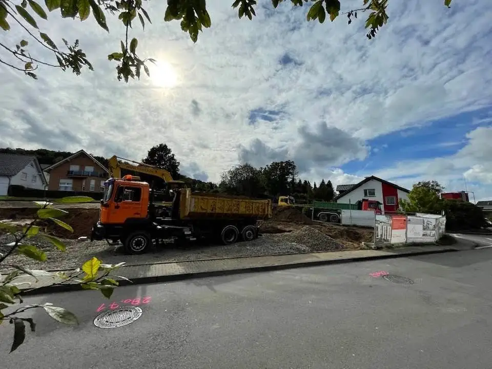 Kipper auf der Baustelle